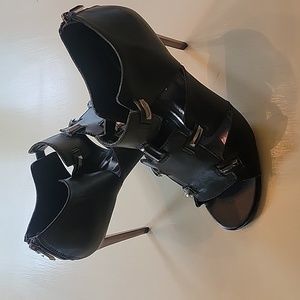 Nordstrom Fergie Daphne Black Heels Size 8